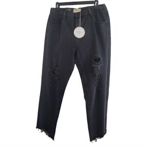 UMGEE Charcoal Black Straight Leg Distressed Cropped Jeans with Raw Hem NWT